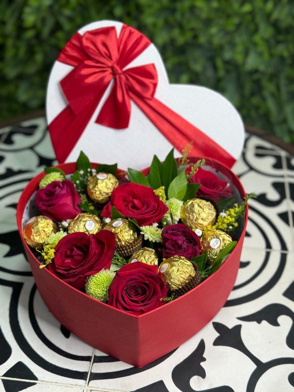 CORAZON 6 ROSAS CAJA - Image 3